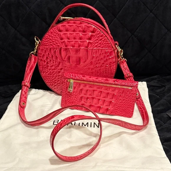 Brahmin Lane Vibrant Pink Croc-Embossed Crossbody Bag and Wallet - Picture 4 of 6